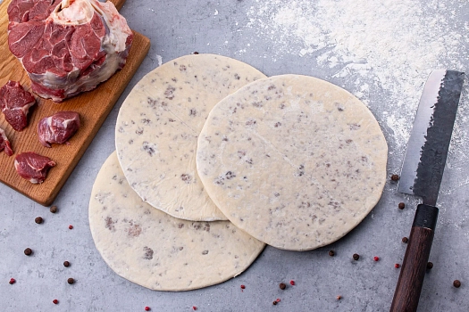картинка Хычины Балкарские с мясом Delis Frost 580г (1уп-3шт) зам от магазина Окраина